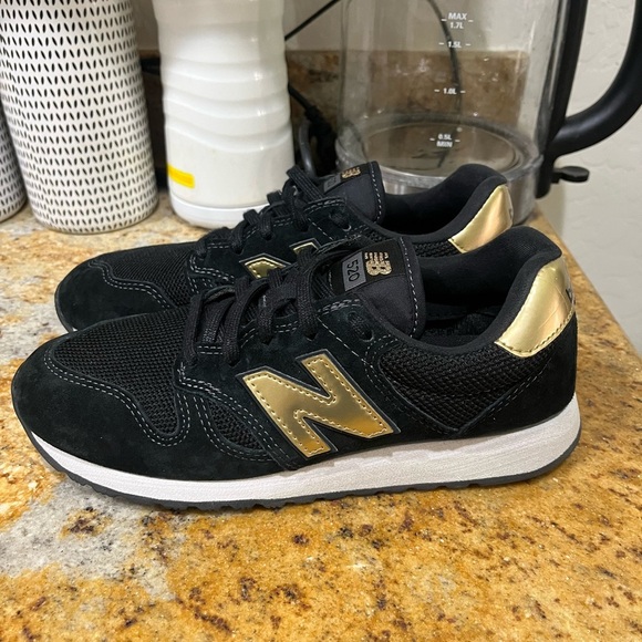 New Balance 520 size 6.5 - Picture 3 of 9